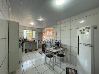 Casa com 2 quartos e energia solar na Zona Sul