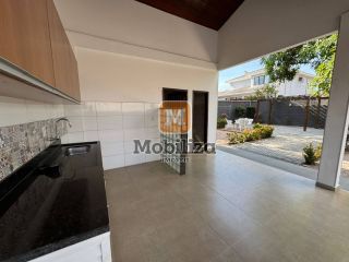 Casa com 3 quartos sendo 1 suíte e terreno amplo com 550m² na Vila da Eletronorte