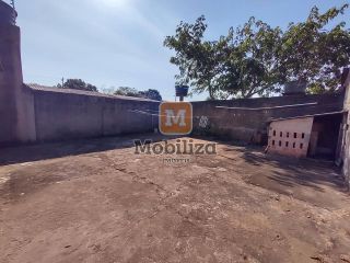 Casa com 3 quartos sendo 1 suíte com terreno de 250m² na Zona Sul