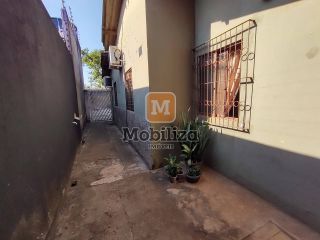 Casa com 3 quartos sendo 1 suíte com terreno de 250m² na Zona Sul