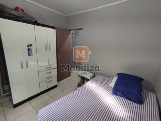 Casa com 3 quartos sendo 1 suíte com terreno de 250m² na Zona Sul