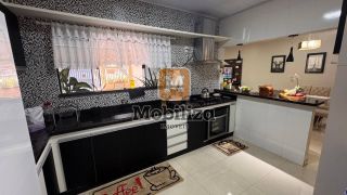 Casa com 4 quartos sendo 2 suítes no Residencial Greenville 257m²