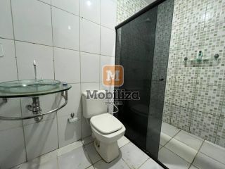 Casa com 3 quartos sendo 1 suíte e cozinha ampla no Condomínio Nova Era 1