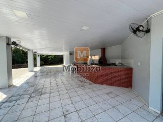 Casa com 3 quartos sendo 1 suíte e cozinha ampla no Condomínio Nova Era 1