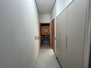 Casa com 2 dormitórios sendo 1 suíte e quintal amplo - Residencial Greenville