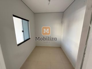 Sobrado com 3 quartos sendo 1 suíte e quintal amplo no Condomínio Mediterrâneo