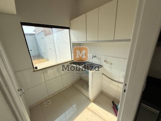 Sobrado com 3 quartos sendo 1 suíte e quintal amplo no Condomínio Mediterrâneo