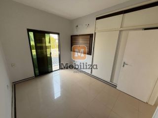 Sobrado com 3 quartos sendo 1 suíte e quintal amplo no Condomínio Mediterrâneo