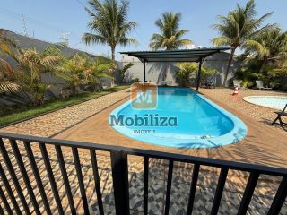 Sobrado com 3 quartos sendo 1 suíte e quintal amplo no Condomínio Mediterrâneo