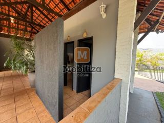 Sobrado com 3 quartos sendo 1 suíte e quintal amplo no Condomínio Mediterrâneo