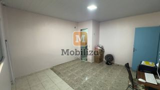 Casa com 4 quartos sendo 2 suítes no Bairro Aponiã