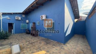 Casa com 3 dormitórios sendo 1 suíte e espaço amplo no Bairro Aponiã