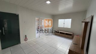 Casa com 4 quartos sendo 3 suítes no Bairro Aponiã 210m²