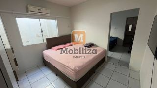 Casa com 4 quartos sendo 3 suítes no Bairro Aponiã 210m²