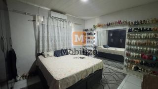 Casa com 4 quartos sendo 3 suítes no Bairro Aponiã 210m²