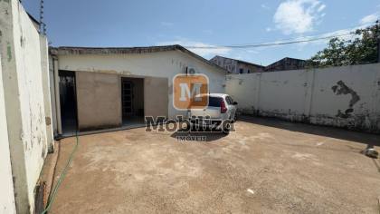 Casa com 4 quartos sendo 3 suítes no Bairro Aponiã 210m²