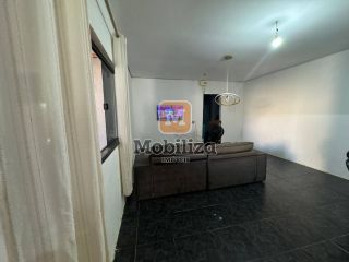 Casa com 3 quartos sendo 2 suítes no Bairro Aponiã