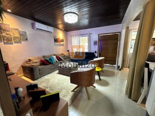 Casa com 3 dormitórios sendo 1 suíte e piscina no bairro Aponiã