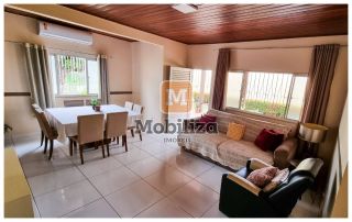 Casa no bairro Cuniã com 3 dormitórios sendo 1 suíte e 240m² de área construída