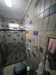 Sobrado com 3 dormitórios e uma ampla área externa com piscina e ambiente arborizado - bairro Rio Madeira