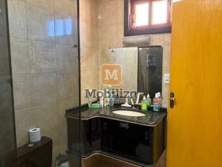 Sobrado com 3 quartos sendo 1 suíte e energia solar no Condomínio Mediterrâneo