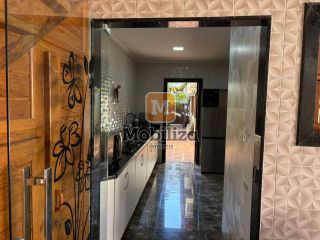 Sobrado com 3 quartos sendo 1 suíte e energia solar no Condomínio Mediterrâneo