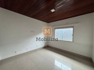 Casa com 3 dormitórios sendo 1 suíte e piscina no bairro Flodoaldo