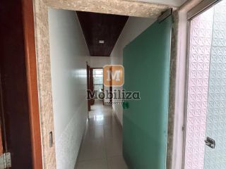 Casa com 3 dormitórios sendo 1 suíte e piscina no bairro Flodoaldo