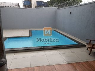 Casa com 3 dormitórios sendo 1 suíte e piscina no bairro Flodoaldo