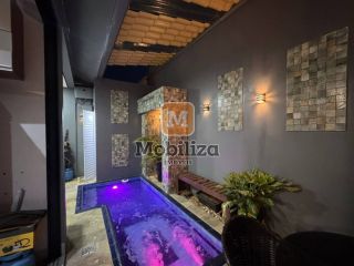 Sobrado com 3 suítes e piscina privativa no Condomínio Rio Madeira