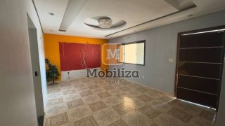 Casa com 3 dormitórios e piscina privativa no Bairro Aponiã