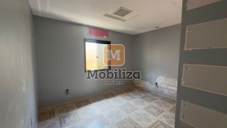 Casa com 3 dormitórios e piscina privativa no Bairro Aponiã