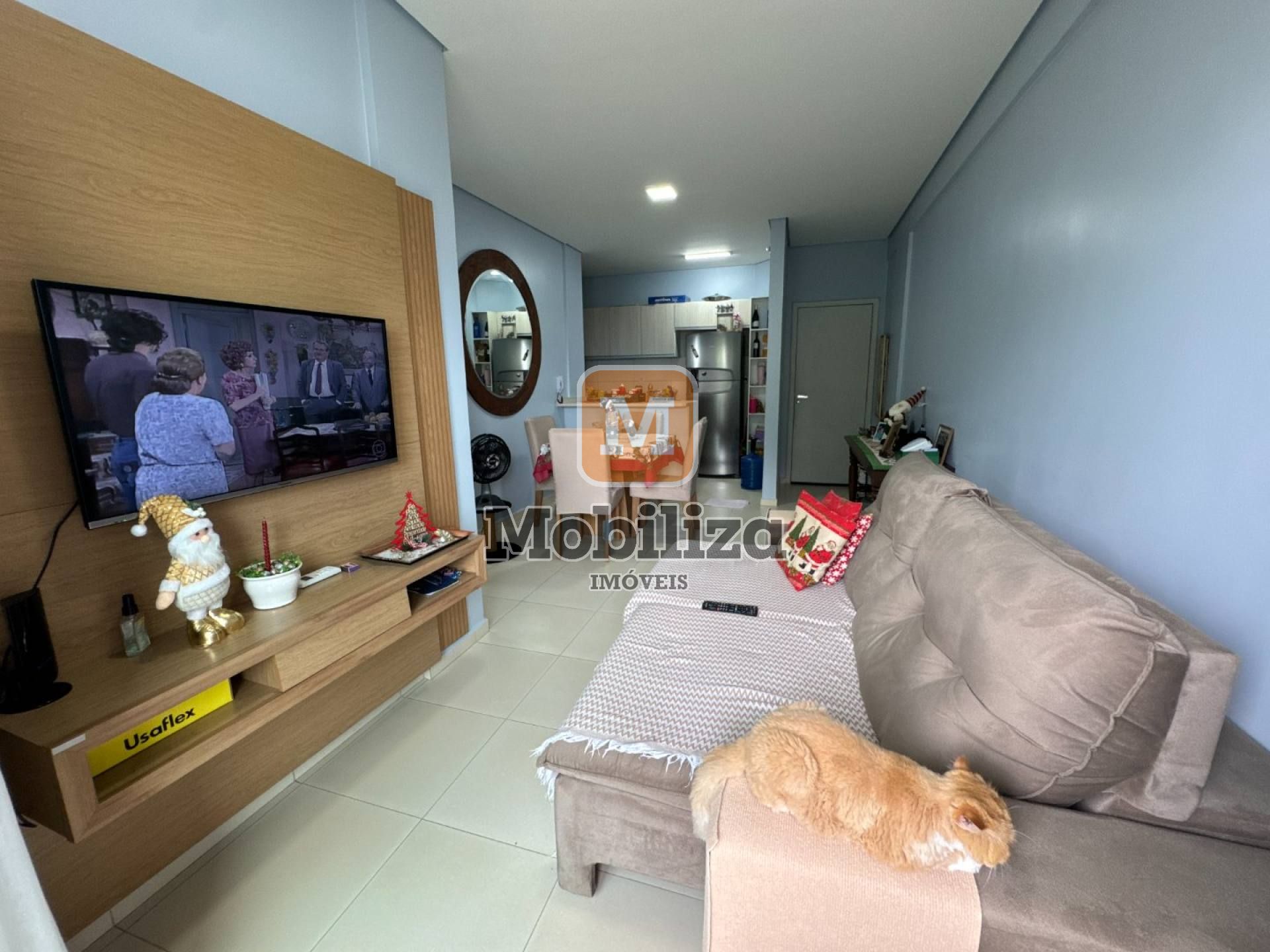 Apartamento com 3 quartos sendo 1 suíte e 4 centrais de ar no Condomínio Córdoba