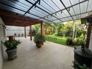 Casa ampliada com 3 quartos sendo 1 suíte e quintal espaçoso no Condomínio San Matheus