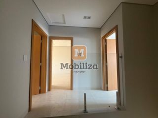 Sobrado com 3 suítes e área gourmet no Condomínio Parintins