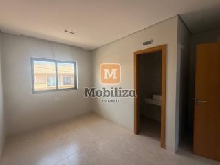 Sobrado com 3 suítes e área gourmet no Condomínio Parintins