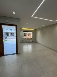 Sobrado com piscina privativa e 3 suítes no Condomínio Parintins