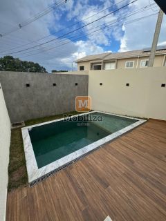 Sobrado com piscina privativa e 3 suítes no Condomínio Parintins