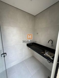 Sobrado com piscina privativa e 3 suítes no Condomínio Parintins