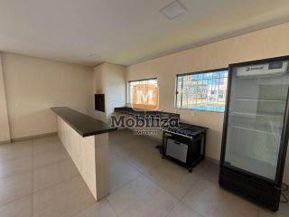 Sobrado com piscina privativa e 3 suítes no Condomínio Parintins