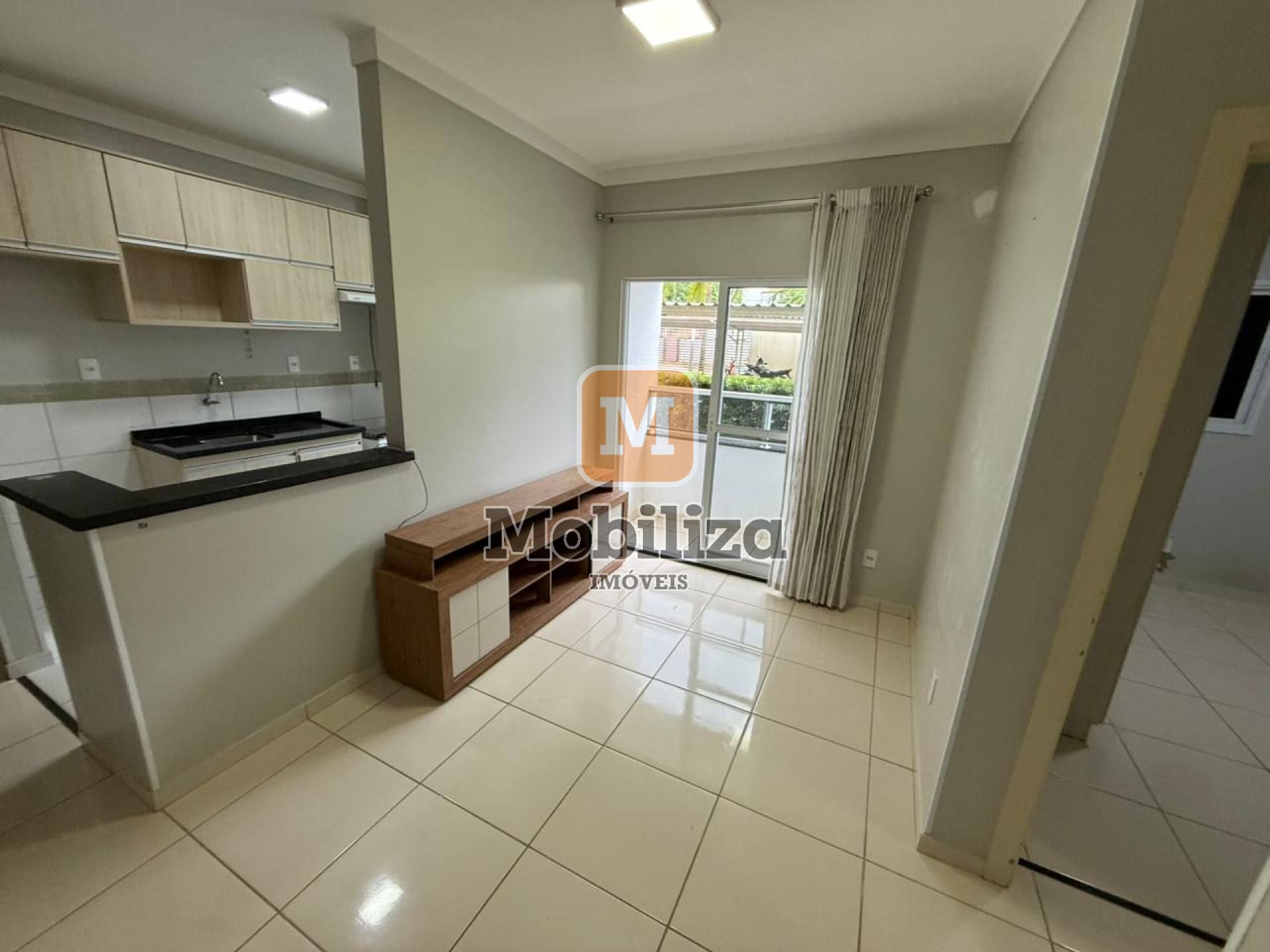 Apartamento térreo com 2 dormitórios no Green Park Residence