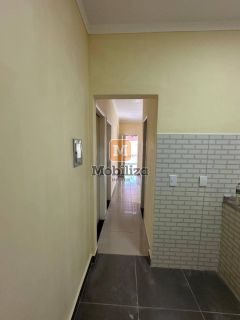 Excelente casa com 2 dormitórios e 2 vagas de garagem cobertas no Condomínio Residencial Riviera