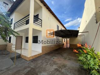 Sobrado com piscina, 3 dormitórios sendo 1 suíte em excelente localização na Zona Norte - Bairro Pedrinhas