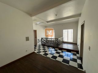 Sobrado com piscina, 3 dormitórios sendo 1 suíte em excelente localização na Zona Norte - Bairro Pedrinhas