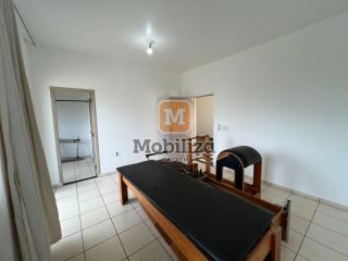 Sobrado com piscina, 3 dormitórios sendo 1 suíte em excelente localização na Zona Norte - Bairro Pedrinhas