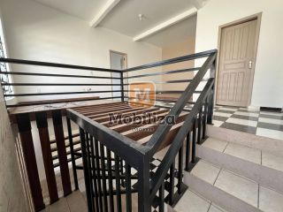 Sobrado com piscina, 3 dormitórios sendo 1 suíte em excelente localização na Zona Norte - Bairro Pedrinhas