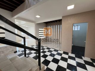 Sobrado com piscina, 3 dormitórios sendo 1 suíte em excelente localização na Zona Norte - Bairro Pedrinhas