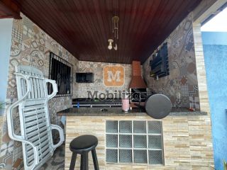 Casa próxima a Av. Campos Sales com piscina e terreno de 328m² - Bairro Areal