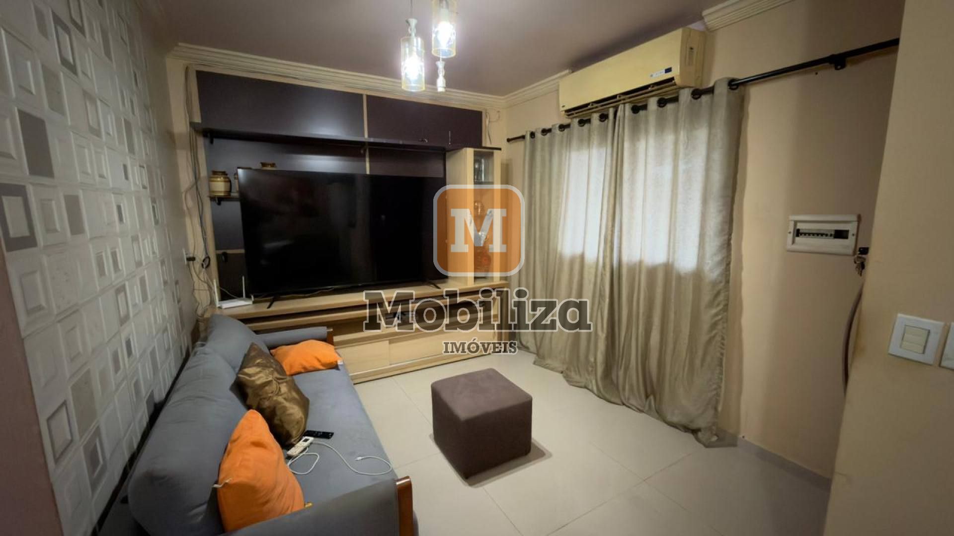 Sobrado com 3 quartos sendo 1 suíte no Condomínio Jardim Victória