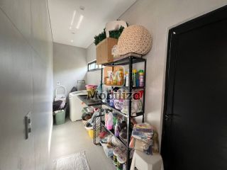 Casa com 4 quartos sendo 2 suítes e piscina aquecida no Bosque do Rio Madeira